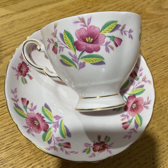 Tuscan Fine English Bone China “Mother” teacup and saucer Pink, made in England - Picture 6 of 6